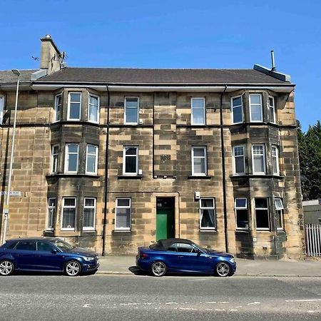 Large 2 Bed Near Glasgow Airport 佩斯利 外观 照片